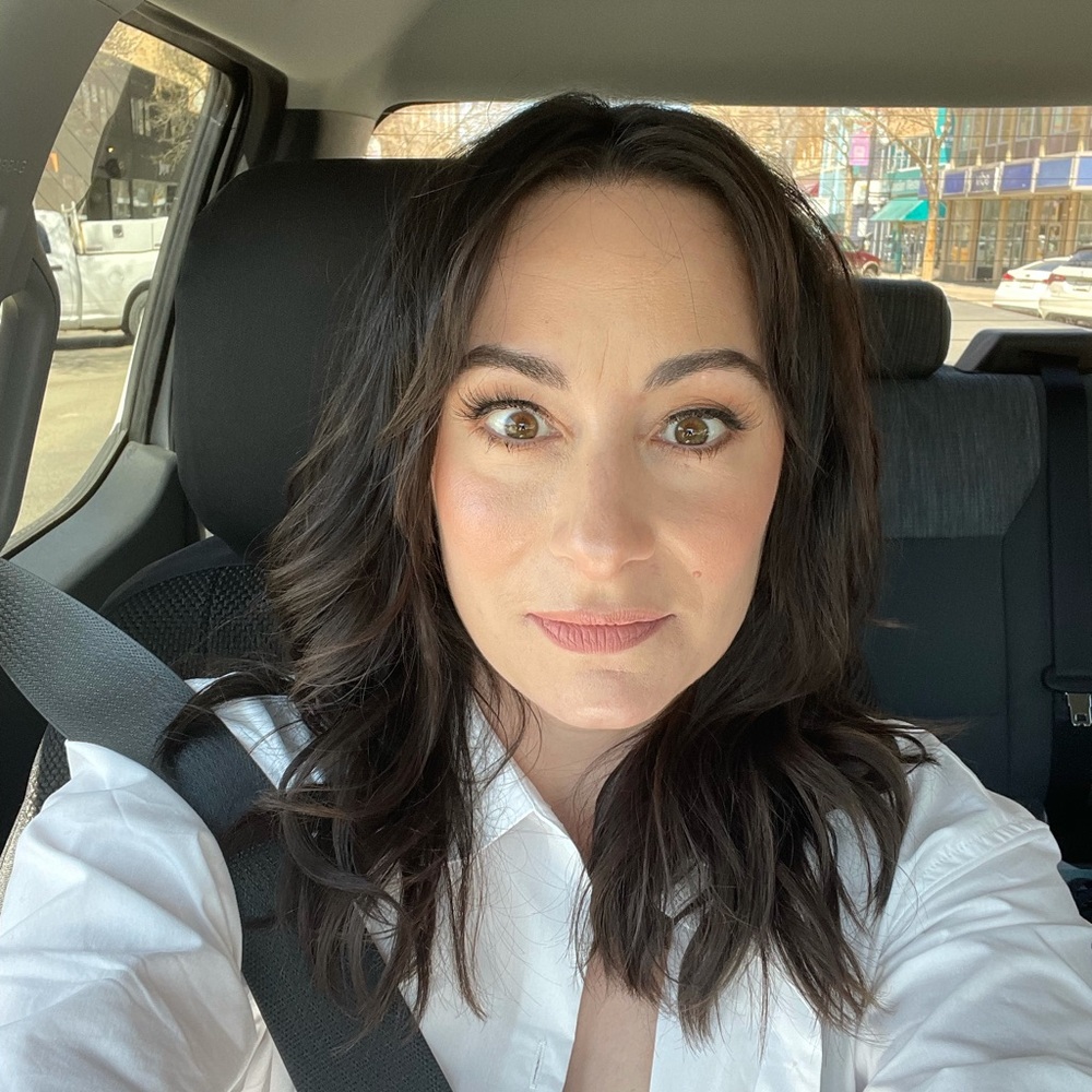 Meet your Posher, Alicia